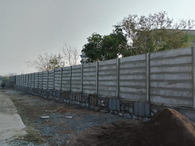 Sumitomo Compound Wall